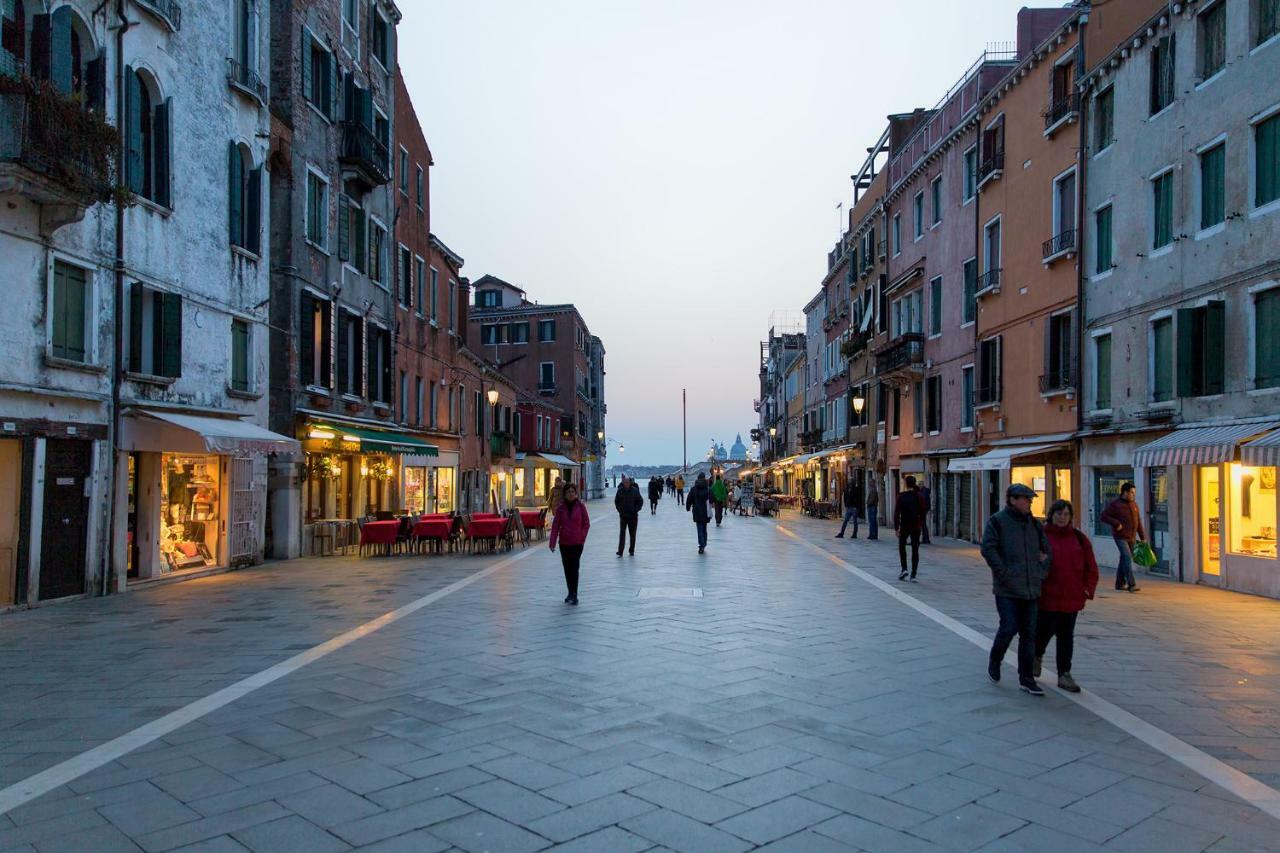 Ferienwohnung Biennale Ca Dario Venedig Exterior foto