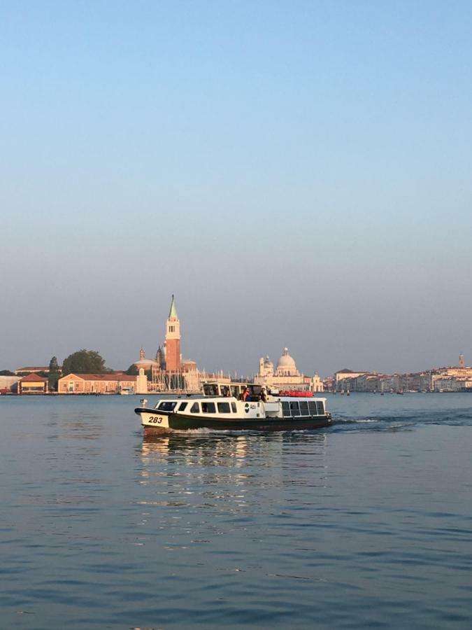 Ferienwohnung Biennale Ca Dario Venedig Exterior foto