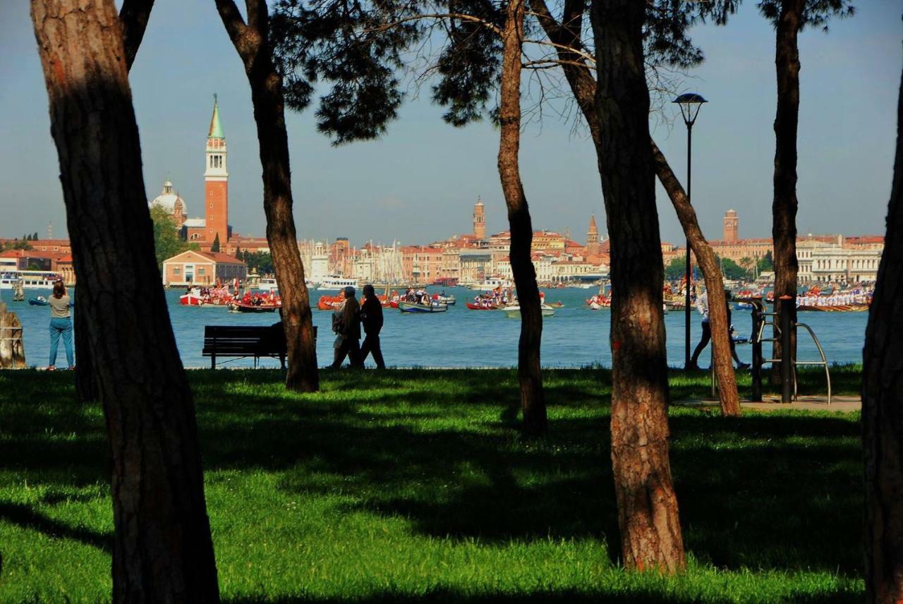 Ferienwohnung Biennale Ca Dario Venedig Exterior foto